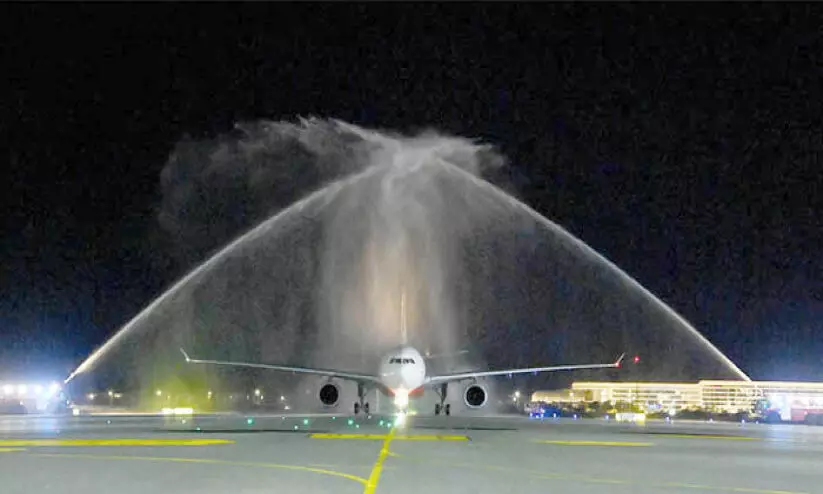 ചൈ​ന ഈ​സ്റ്റേ​ൺ എ​യ​ർ​ലൈ​ൻ​സ് ആ​ദ്യ സ​ർ​വി​സി​ന് ഊ​ഷ്മ​ള സ്വീ​ക​ര​ണം