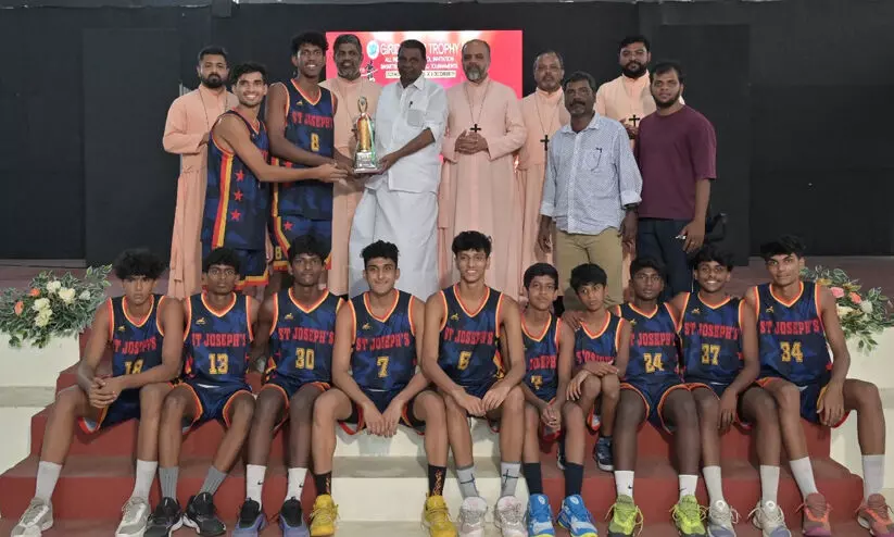 ഗിരിദീപം ട്രോഫി ബാസ്കറ്റ്ബാളിൽ സെന്‍റ് ജോസഫും പ്രോവിഡൻസ് കോഴിക്കോടും ചാമ്പ്യന്മാർ