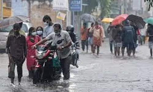 തമിഴ്‌നാട്ടില്‍ കനത്ത മഴ തുടരുന്നു