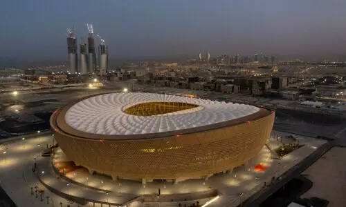 ആ​ര​വ​മൊ​രു​ക്കാ​ൻ സ്റ്റേ​ഡി​യ​ങ്ങൾ