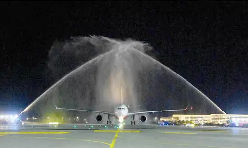 ചൈ​ന ഈ​സ്റ്റേ​ൺ എ​യ​ർ​ലൈ​ൻ​സ് ആ​ദ്യ സ​ർ​വി​സി​ന് ഊ​ഷ്മ​ള സ്വീ​ക​ര​ണം