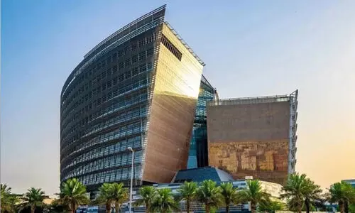 സൂ​പ്പ​ർ​വൈ​സ​റി ത​സ്തി​ക​ക​ളി​ൽ സ​മ്പൂ​ർ​ണ സ്വ​ദേ​ശി​വ​ത്ക​ര​ണ​ത്തി​ന് വി​ദ്യാ​ഭ്യാ​സ മ​ന്ത്രാ​ല​യം