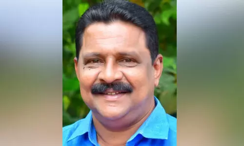 ജയിച്ചുകയറാന്‍ ഗാനരചയിതാവും കവിയും