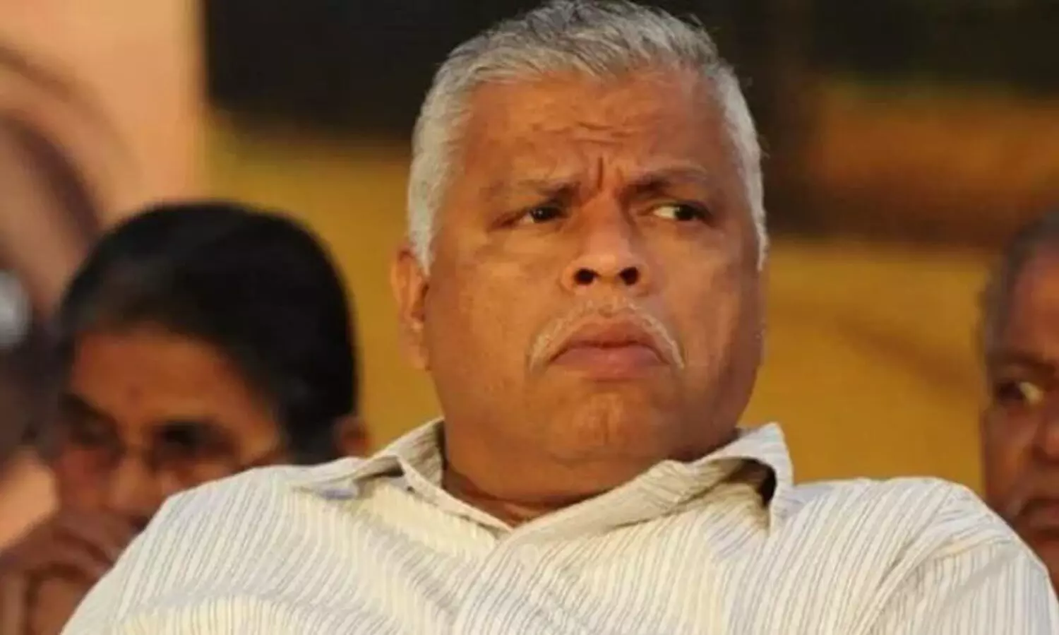 സ്വർണം കായ്ക്കുന്ന മരമായാലും വീടിന് ചാഞ്ഞാൽ മുറിക്കണം; സി.പി.എം വിമതനെതിരെ എം.വി. ജയരാജൻ