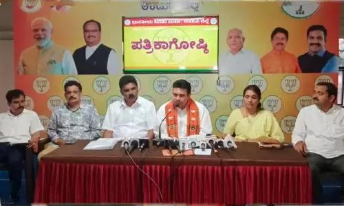 മോദിയുടെ മഠം പരിപാടിയിൽ ബി.ജെ.പി നേതാവിനെ അകറ്റിയതിൽ പ്രതിഷേധം