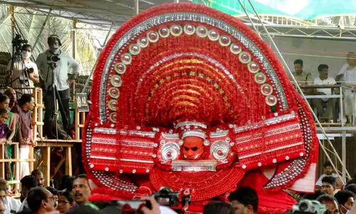 ‘ഗുണംവരും പൈതങ്ങളേ, വോട്ട് തരണേ’...!