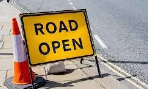 അ​റ്റ​കു​റ്റ​പ്പ​ണി​ക​ൾ പൂ​ർ​ത്തി​യാ​യ റോ​ഡു​ക​ൾ തു​റ​ന്നു