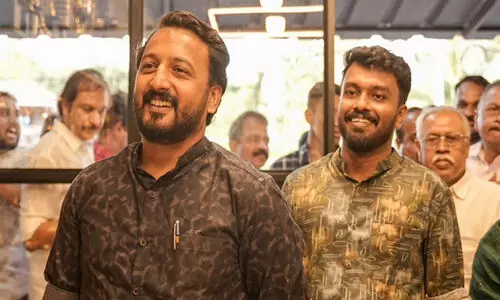 Rahul Mamkoottathil, Feni nainan