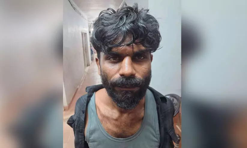 കാർ തട്ടിക്കൊണ്ടുപോയി ഉടമയെ ആക്രമിച്ച് പണം കവർന്നയാൾ അറസ്റ്റിൽ