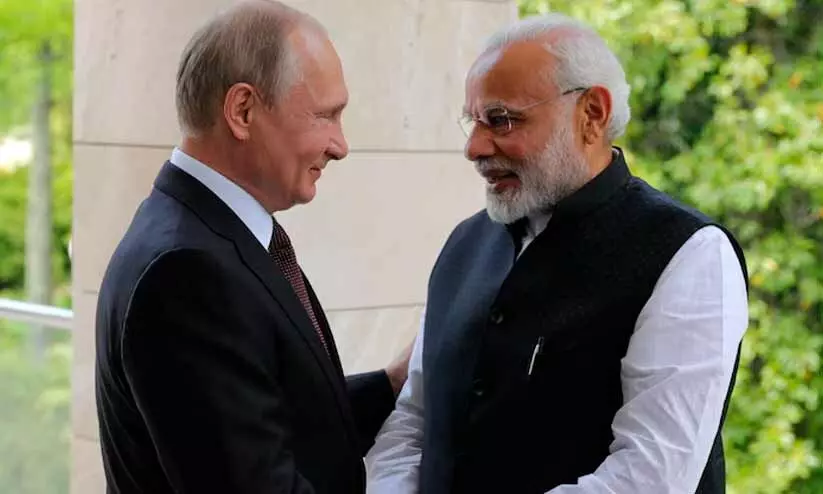 ​‘യൂറോപ്പിനെ പോലെയല്ല ഇന്ത്യ, അവർ ഞങ്ങളെ കേൾക്കുന്നു,’  ഉഭയകക്ഷി ബന്ധത്തിൽ ഇടപെടാൻ ആരെയും അനുവദിക്കില്ലെന്ന് റഷ്യ