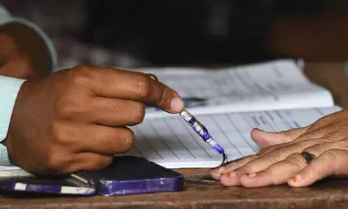 തദ്ദേശ തെര​ഞ്ഞെടുപ്പ്; പതിവ് ചിത്രവുമായി കാസർകോട്