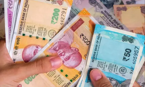 രൂ​പ​യു​ടെ റെ​ക്കോ​ർ​ഡ് ഇ​ടി​വ്; കു​തി​ച്ചു​യ​ർ​ന്ന് കു​വൈ​ത്ത് ദീ​നാ​ർ