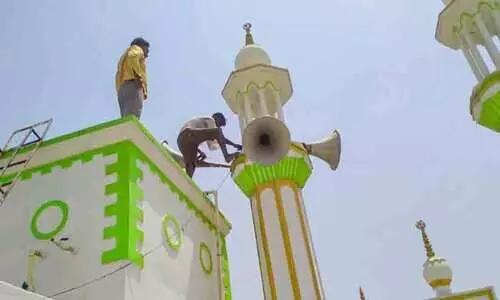 മുസഫർനഗറിൽ പള്ളികളിലെ ഉച്ചഭാഷിണികൾ പിടിച്ചെടുത്തു