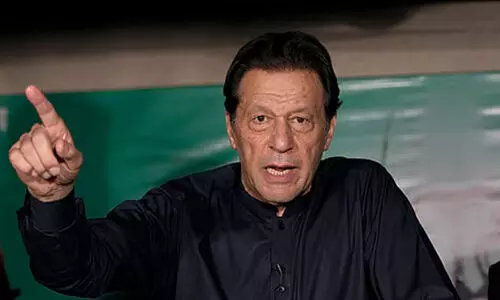 അസീം മുനീറിന്‍റെ ന​യ​ങ്ങ​ൾ രാ​ജ്യ​ത്തി​ന് വി​നാ​ശ​ക​രം -ആഞ്ഞടിച്ച് ഇംറാൻ ഖാൻ