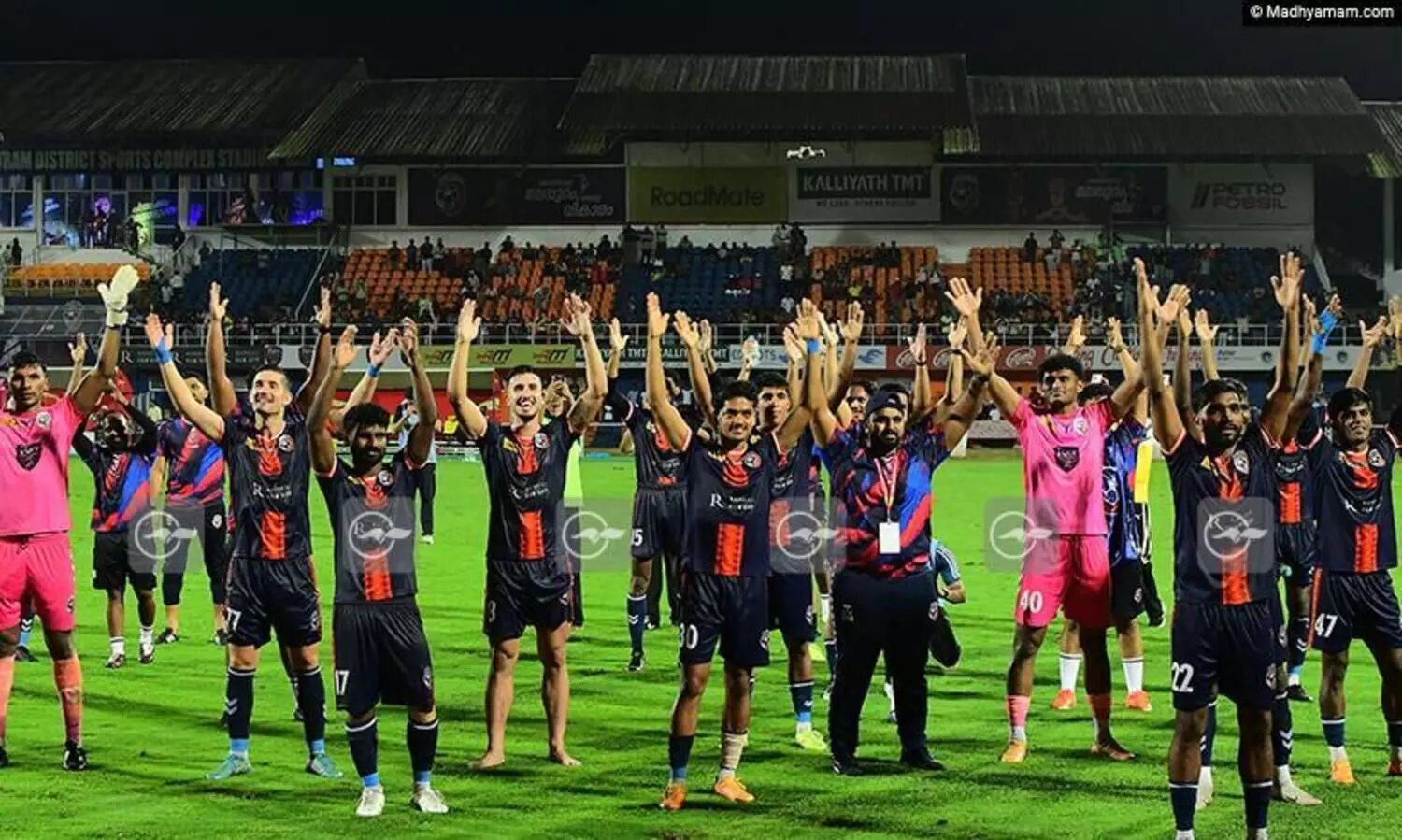 മലപ്പുറം എഫ്.സി സെമിയിൽ; കെന്നഡിക്ക് ഹാട്രിക്; സൂപ്പർ ലീഗ് കേരളയിൽ കൊച്ചിയെ വീഴ്ത്തിയത് 4-2ന്