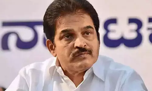 ‘ഡി.കെ’വിളിയിൽ മുഖരിതമായി മംഗളൂരു വിമാനത്താവളം