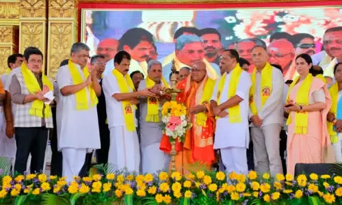 ശിവഗിരി മഠത്തിന് കർണാടകയിൽ അഞ്ച് ഏക്കർ നൽകുമെന്ന് സിദ്ധരാമയ്യ