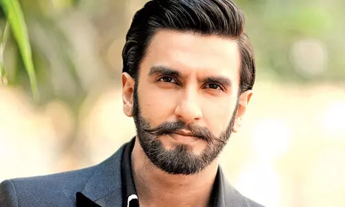 മതവികാരം വ്രണപ്പെടുത്തി; കാന്താരയിലെ ദൈവ രംഗം അനുകരിച്ചതിന് രൺവീർ സിങ്ങിനെതിരെ പരാതി