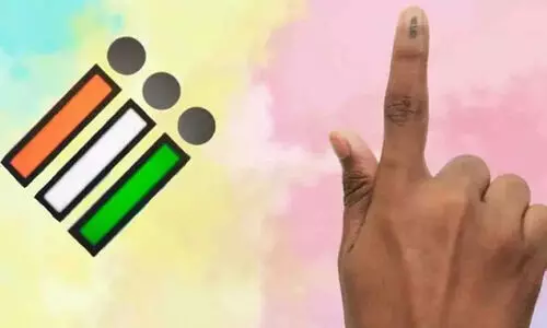 പ്രചാരണം പൊടിപാറുന്നു; കളം നിറഞ്ഞ് മുന്നണികൾ