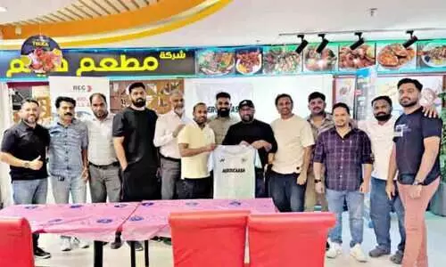 ഏ​റോ സ്മാ​ഷ് ബാ​ഡ്മി​ന്റ​ൺ ടീം ​ജ​ഴ്‌​സി പ്ര​കാ​ശ​നം