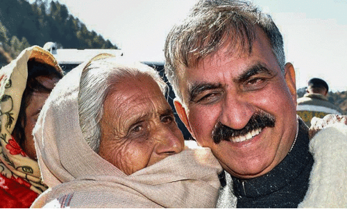 അനധികൃത കുടിയേറ്റക്കാരായി കണ്ട 1.24 ലക്ഷം കുടുംബങ്ങൾക്കായി ഹിമാചൽ സർക്കാർ സുപ്രീം കോടതിയെ സമീപിക്കും