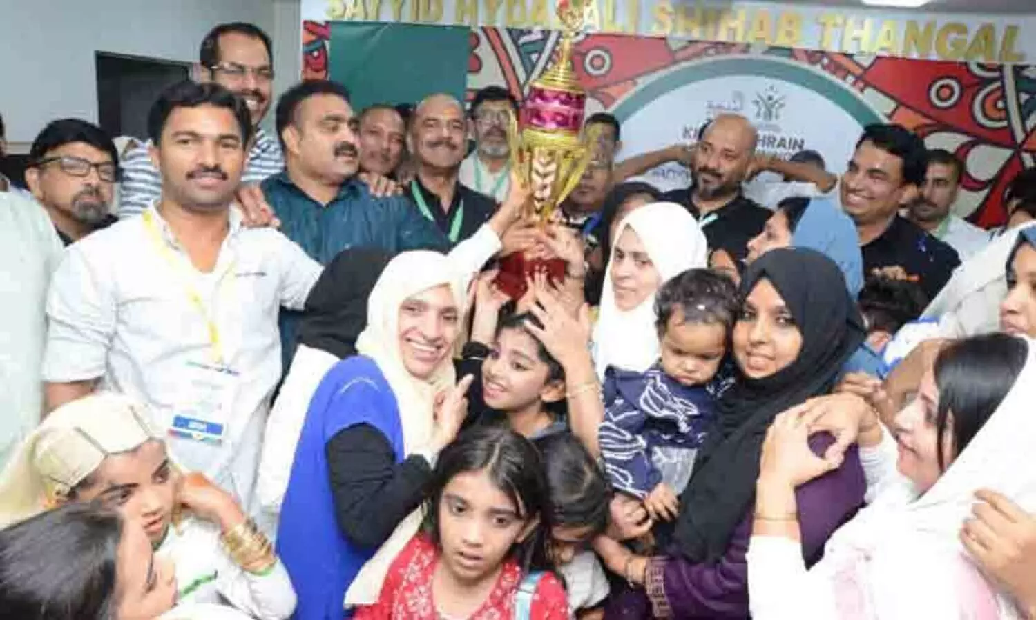 മഹർജാൻ2k25 കലോത്സവം; കോഴിക്കോട് ജില്ല കമ്മിറ്റിക്ക് കിരീടം