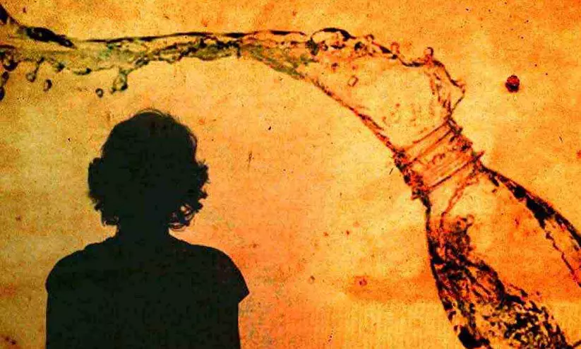 ആസിഡ് ആക്രമണക്കേസ് വിചാരണയിലെ 16 വർഷം നീണ്ട കാലതാമസത്തിൽ ഞെട്ടലും വേദനയും പ്രകടിപ്പിച്ച് സുപ്രീംകോടതി; രാജ്യവ്യാപകമായ കണക്കുകൾ തേടി