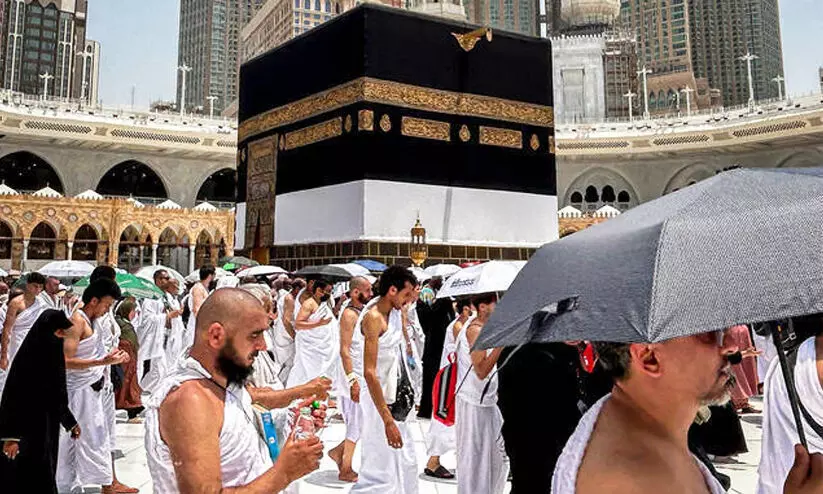 ഹജ്ജ് തീര്‍ഥാടനം: കേരളത്തില്‍ നിന്ന് 391 പേര്‍ക്കും മെഹ്റം ക്വാട്ടയില്‍ 43 പേര്‍ക്കും കൂടി അവസരം