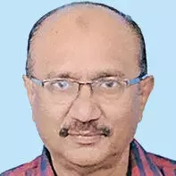 കോ​യ മൊ​യ്തീ​ൻ