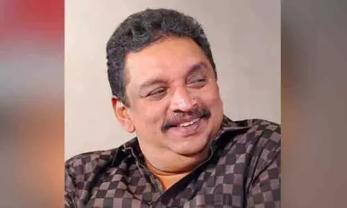 പു​തി​യ ത​ല​മു​റ ഒ​രു രാ​ഷ്ട്രീ​യ പാ​ർ​ട്ടി​യി​ലേ​ക്കും വ​രു​ന്നി​ല്ല