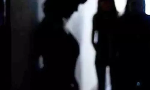 Sex racket,BJP leader,Husbands flat,Busted,Allegations, ബി.ജെ.പി, സെക്സ് റാക്കറ്റ്,  ദമ്പതികൾ