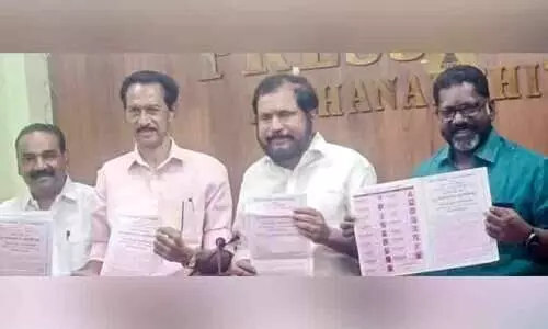 കൊ​ടു​മ​ണി​ൽ ഭ​ക്ഷ്യ ഉ​ൽ​പ​ന്ന നി​ർ​മാ​ണം, പാ​ഴ്വ​സ്തു​ക്ക​ളി​ൽ​നി​ന്ന്​ പ്ലാ​സ്റ്റി​ക്​ ഉ​പ​ക​ര​ണ ഫാ​ക്ട​റി; പ്ര​ക​ട​ന പ​ത്രി​ക​യു​മാ​യി എ​ൽ.​ഡി.​എ​ഫ്​