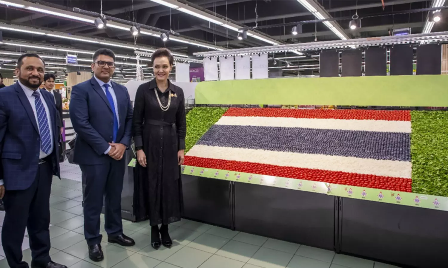 തായ്​ലൻഡ് വാണിജ്യ മന്ത്രി സൗദിയിലെ ലുലു ഹൈപ്പർമാർക്കറ്റ് സന്ദർശിച്ചു