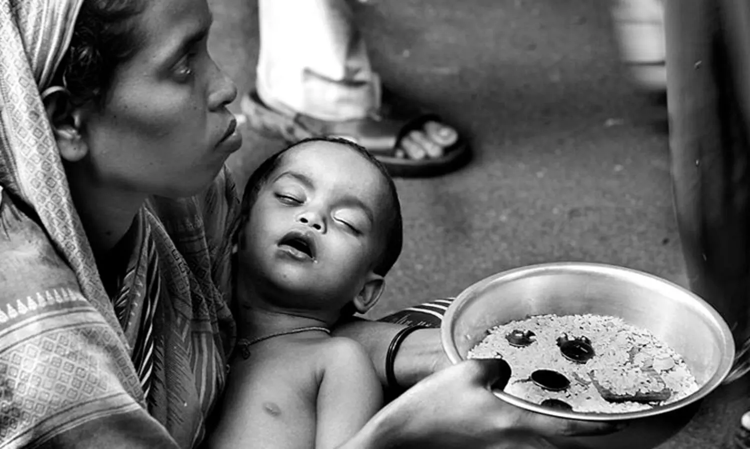 റോഡിലും ട്രെയിനുകളിലും കുട്ടികളെ ഭിക്ഷാടനത്തിന് ഉപയോഗിക്കുന്നത് തടയാൻ ഗവൺമെന്റ് നടപടി സ്വീകരിക്കണം-മദ്രാസ് ഹൈകോടതി