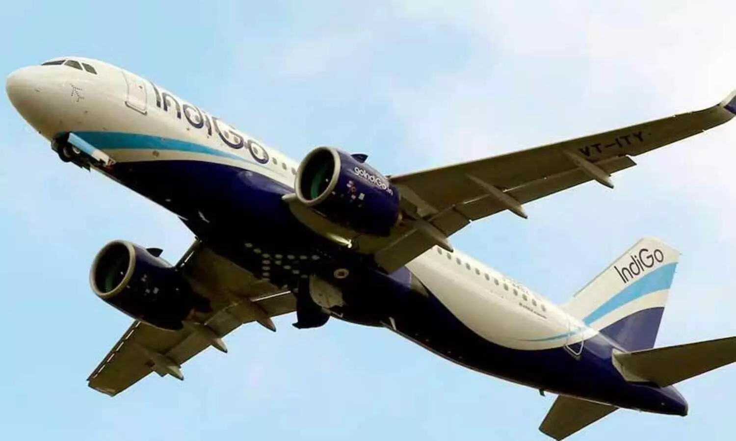 ഒരു വിമാനവുമായി രണ്ടു സുഹൃത്തുക്കൾ തുടങ്ങിയ വിമാന കമ്പനി ഇന്ത്യയുടെ ആകാശ പാത കീഴടക്കിയ കഥ