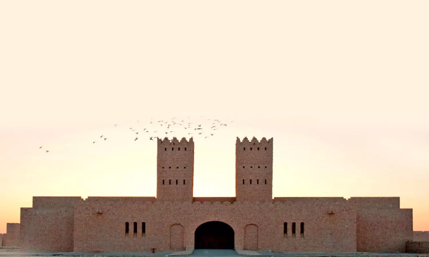 മ​രു​ഭൂ​മി​യി​ലെ ബാ​ബ​രി തൂ​ണു​ക​ൾ