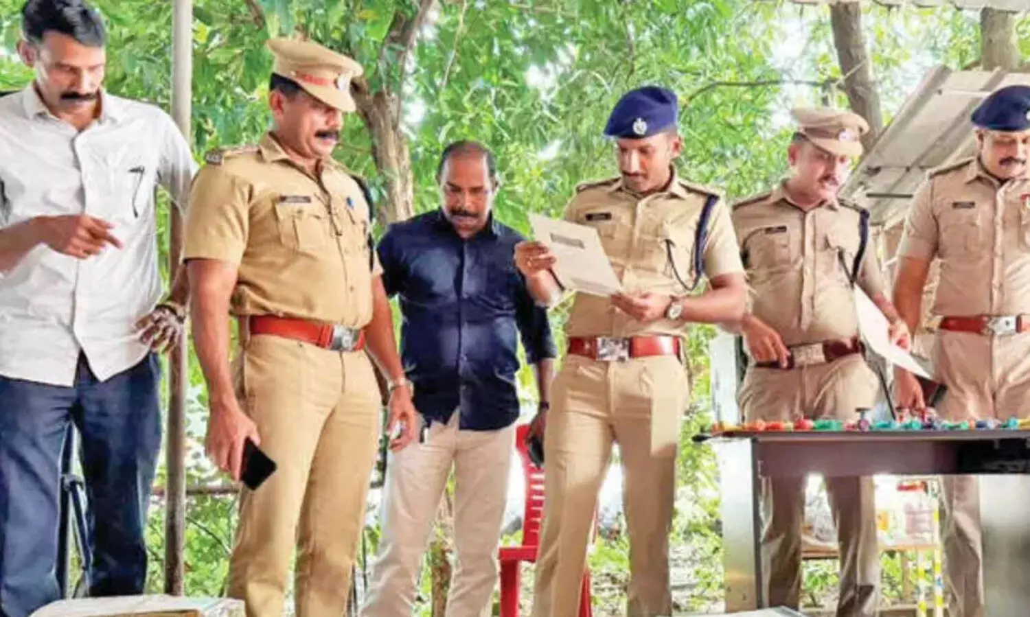 വെറും 75,000 രൂപ; ഡിഗ്രി, പി.ജി വ്യാജ സർട്ടിഫിക്കറ്റുകൾ റെഡി!  പിടിയിലായത് വൻ മാഫിയ; ജോലി നേടിയവരെ കണ്ടെത്താൻ അന്വേഷണം