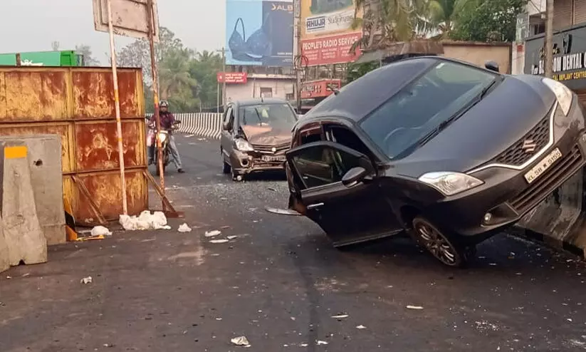 ദേശീയപാത 66ൽ മുഴപ്പിലങ്ങാടുണ്ടായ വാഹനാപകടത്തിൽ രണ്ട് പേർക്ക് പരിക്ക് ദേശീയപാത 66ൽ മുഴപ്പിലങ്ങാടുണ്ടായ വാഹനാപകടത്തിൽ രണ്ട് പേർക്ക് പരിക്ക്