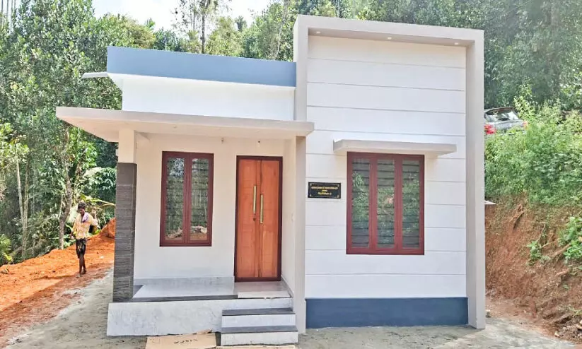 കുവൈത്ത് വയനാട് അസോസിയേഷൻ ‘സ്വപ്നഗേഹം’ കൈമാറി കുവൈത്ത് വയനാട് അസോസിയേഷൻ ‘സ്വപ്നഗേഹം’ കൈമാറി