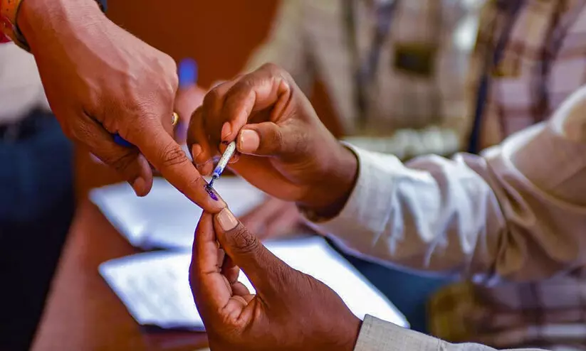 ഇന്ന് കൊട്ടിക്കലാശം; മൂന്നാം നാൾ വിധിയെഴുത്ത് ഇന്ന് കൊട്ടിക്കലാശം; മൂന്നാം നാൾ വിധിയെഴുത്ത്