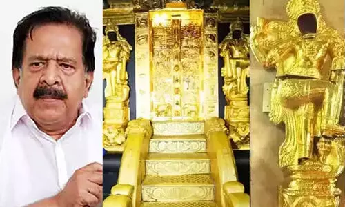 ‘ശബരിമല സ്വർണക്കൊള്ളയിൽ നടന്നത് 500 കോടിയുടെ ഇടപാട്; ഇതേകുറിച്ച് അറിവുള്ള വ്യക്തി അന്വേഷണവുമായി സഹകരിക്കും’; എസ്.ഐ.ടിക്ക് കത്ത് നൽകി ചെന്നിത്തല