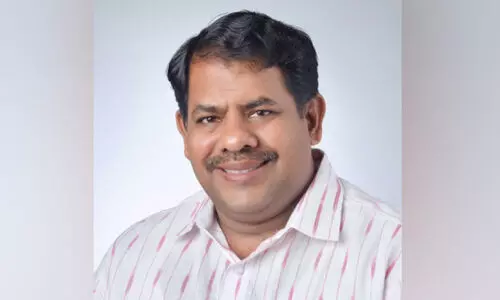 കേന്ദ്ര, സംസ്ഥാന സർക്കാറുകളുടെ തെറ്റായ നയങ്ങൾക്കെതിരായ വിധിയെഴുത്താകും തദ്ദേശ തെരഞ്ഞെടുപ്പ്- റ​സാ​ഖ്​ പാ​ലേ​രി