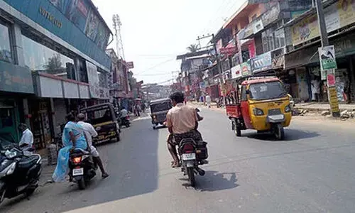 പെരിന്തൽമണ്ണയിൽ മുഖ്യപ്രചാരണ വിഷയം റോഡ്