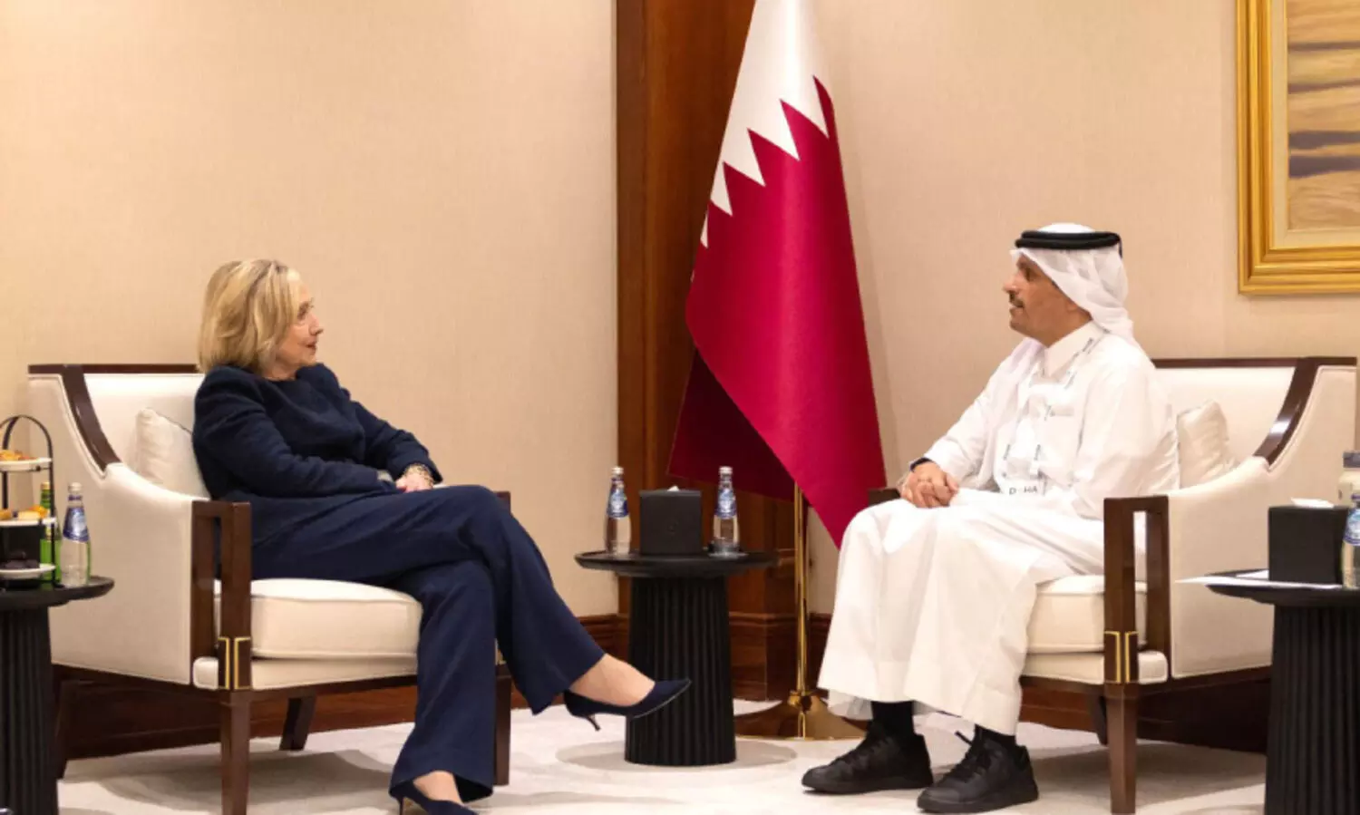 ഹി​ല​രി ക്ലി​ന്റ​ണു​മാ​യി ഖ​ത്ത​ർ പ്ര​ധാ​ന​മ​ന്ത്രി കൂ​ടി​ക്കാ​ഴ്ച ന​ട​ത്തി