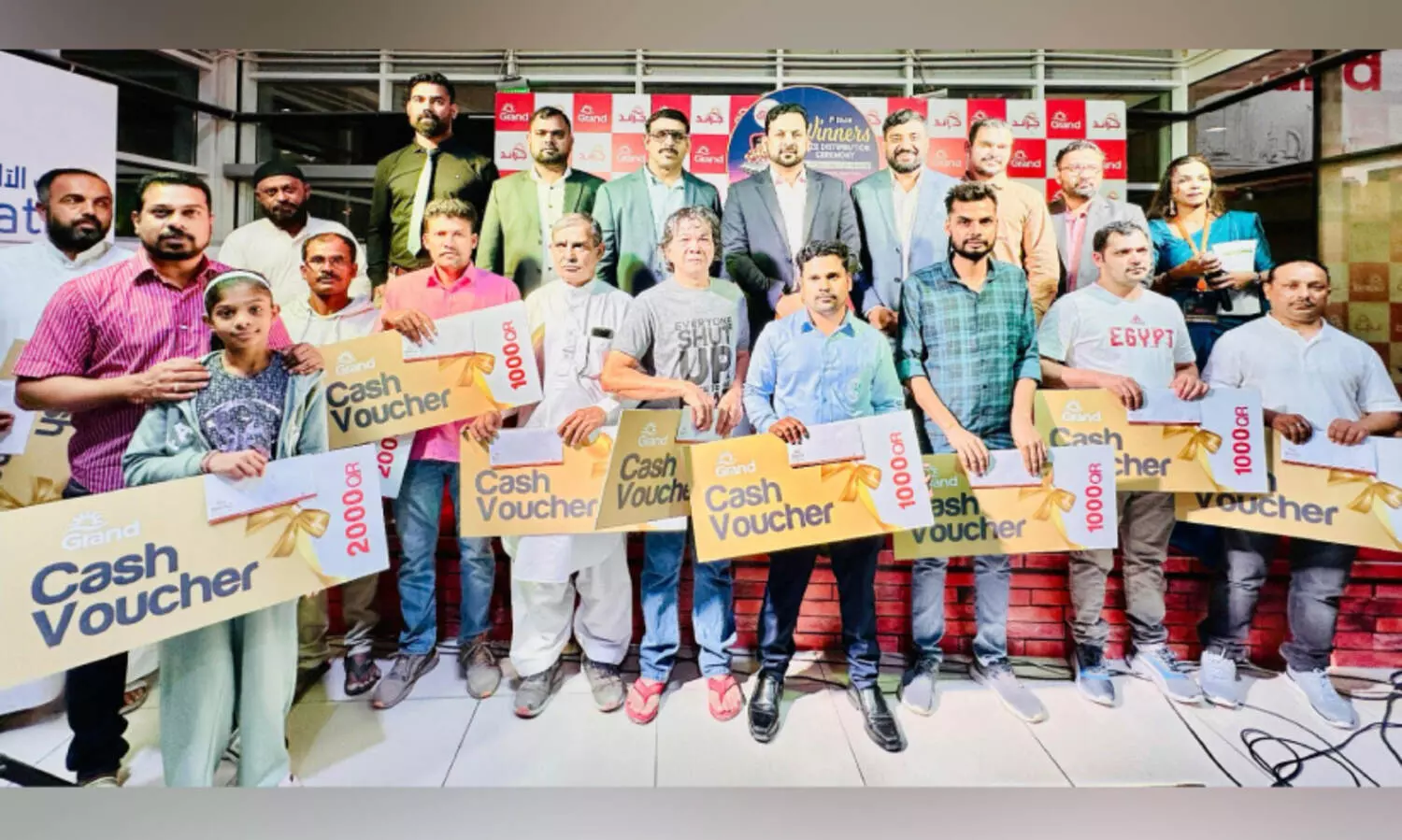 ഗ്രാ​ൻ​ഡ് മാ​ൾ ഹൈ​പ്പ​ർ​മാ​ർ​ക്ക​റ്റ് ജാ​ക്ക്പോ​ർ​ട്ട് ജേ​ണി പ്ര​മോ​ഷ​ൻ