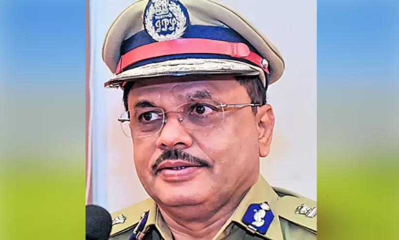 പൊ​ലീ​സ് സേ​ന​യി​ൽ കു​റ്റ​വാ​ളി​ക​ൾ വ​ർ​ധി​ക്കു​ന്നു; ന​ട​പ​ടി​യു​മാ​യി ഡി.​ജി.​പി