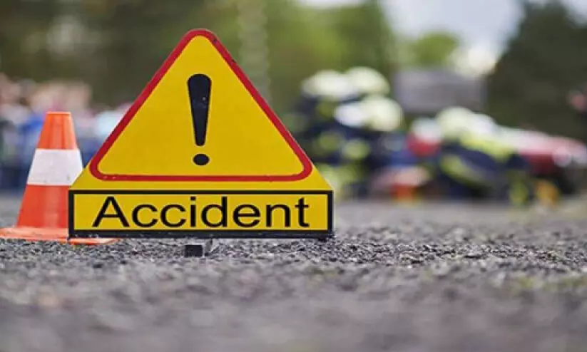 വാ​ഹ​നാ​പ​ക​ട​ത്തി​ൽ പ്ര​വാ​സി വ​നി​ത​ക്ക് പ​രി​ക്ക്