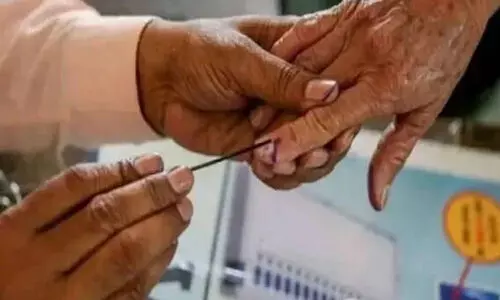 കോട്ടയത്ത് പഞ്ചായത്തിൽ എൽ.ഡി.എഫിനും മുനിസിപ്പാലിറ്റിയിൽ യു.ഡി.എഫിനും മേൽക്കൈ