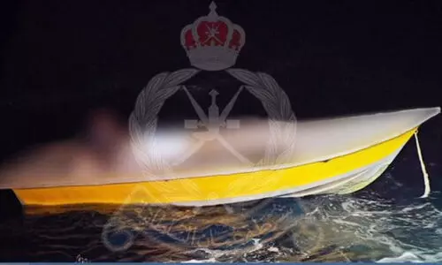 നുഴഞ്ഞുകയറ്റം; ഷിനാസ് തീരത്ത് 19 പേർ പിടിയിൽ നുഴഞ്ഞുകയറ്റം; ഷിനാസ് തീരത്ത് 19 പേർ പിടിയിൽ