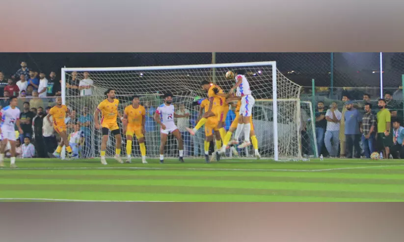 സിഫ് റബിഅ ടീ ചാമ്പ്യൻസ് ലീഗ്: എച്ച്.എം.ആർ റിയൽ കേരള സെമിയിൽ സിഫ് റബിഅ ടീ ചാമ്പ്യൻസ് ലീഗ്: എച്ച്.എം.ആർ റിയൽ കേരള സെമിയിൽ